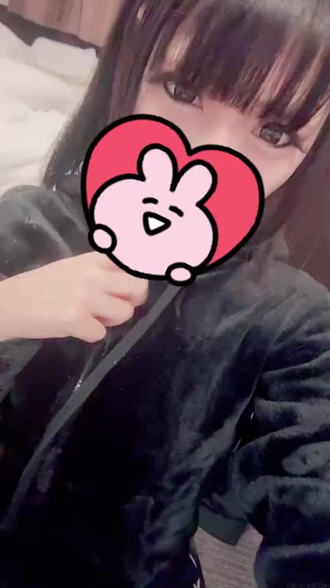 元気に出勤してます✨👍

今日のお兄さん達の
ご予定はなんですか🥺？

昨日と比べて暖かいし
良かったら遊びに来てください🥺✨