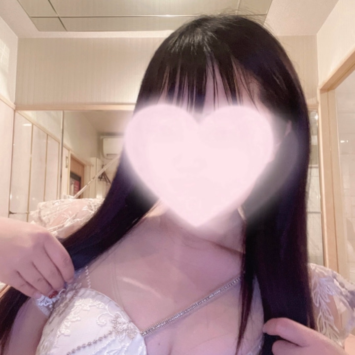 おはようございます☀️ゆりかです🐥⸒⸒
今日急遽出勤させていただくことになりました。
時間は7-11です！！！とても短めなのですが、
お誘いしてくれたら嬉しいな🎶💞
会えるか心配、、😭
素敵なお兄さんに会えますように💞