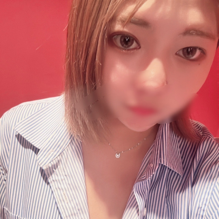50分コースのお兄さん
同じ大阪で気が合ったのもあって、ホントにあっという間な50分で楽しかったです‼️お兄さんにオススメされたお店行ってみますね🥰