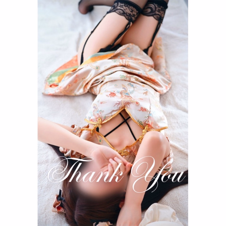 お礼💌 10/20 13:39~Ｔさんへ♡

本日はご来店くださり、一緒に過ごしてくださって
本当にありがとうございました🥰💐

お顔もすごく整っていらっしゃって、、😻✨
ヘアカラーもとってもお洒落♡
カッコいいお兄さんにドキドキしちゃいました🫣🤍

ほんの少し触れただけでも…
あんなことになっちゃうＴさんに大興奮🤭❤️

Ｍットでのお兄さんの反応もみてみたいですし…💕
もちろん♡濃密Ｂッドでも大歓迎です😽💋
誠心誠意おもてなしさせていただきますね🫶🏻

またのＴさんのお越しを
楽しみにお待ちしております🥹💖