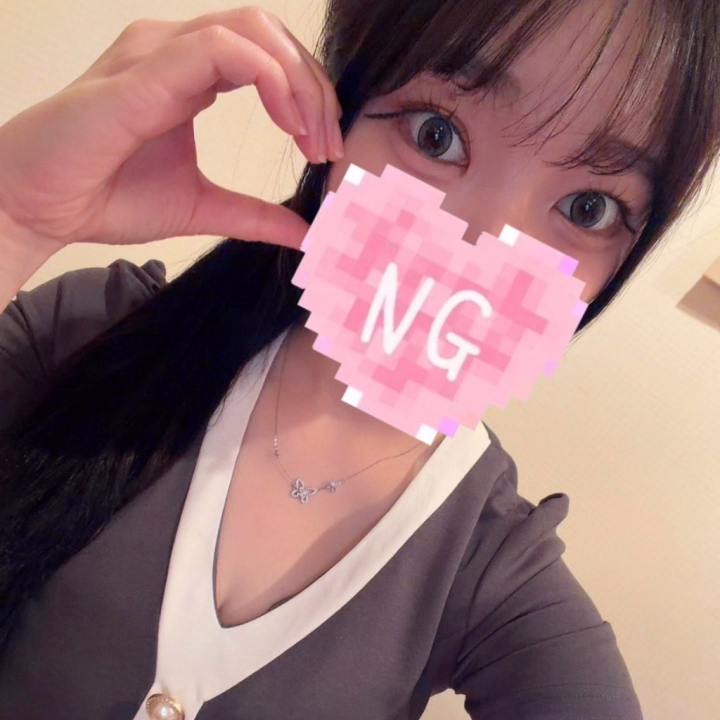 らんです💞

今日も13時から22時まで出勤してます🌟

もうすぐ開港祭の花火だね😻💞💞

今年の夏もいっぱい楽しみたい🥰

みんなはどんな夏にしたい？🤔💭💞

今日もお仕事一生懸命頑張るから、良かったら、らんに会いに来て欲しいな🥺💞💞

待ってます🥰