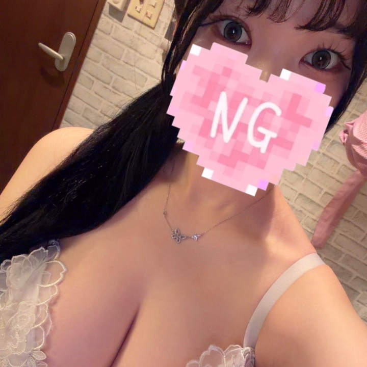 らんです💞

今日は12時から20時まで出勤してます🌟

明日から大阪旅行に行ってくるんだ😻💖💖

ひさしぶりにユニバに行くから楽しみ🥰

明日から2日間お休みもらうから、
良かったら今日らんに会いに来てくれたら嬉しいな🥺💞💞

待ってるね🥰