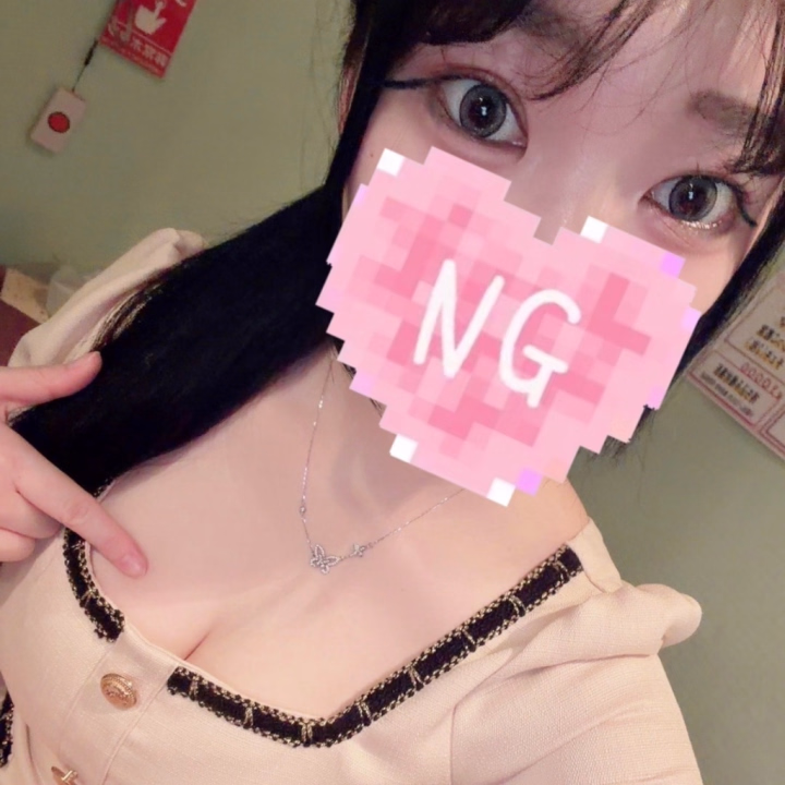 らんです💞

今日も13時から22時まで出勤してます🌟

今日は新しいワンピースを着てみました😻💞💞

黒の洋服をよく着るんだけど、白も似合ってるかな？😳💭💞

今日も一生懸命お仕事頑張ります✨✨

よかったら、らんに会いに来てね🥰

待ってます🥺💞💞