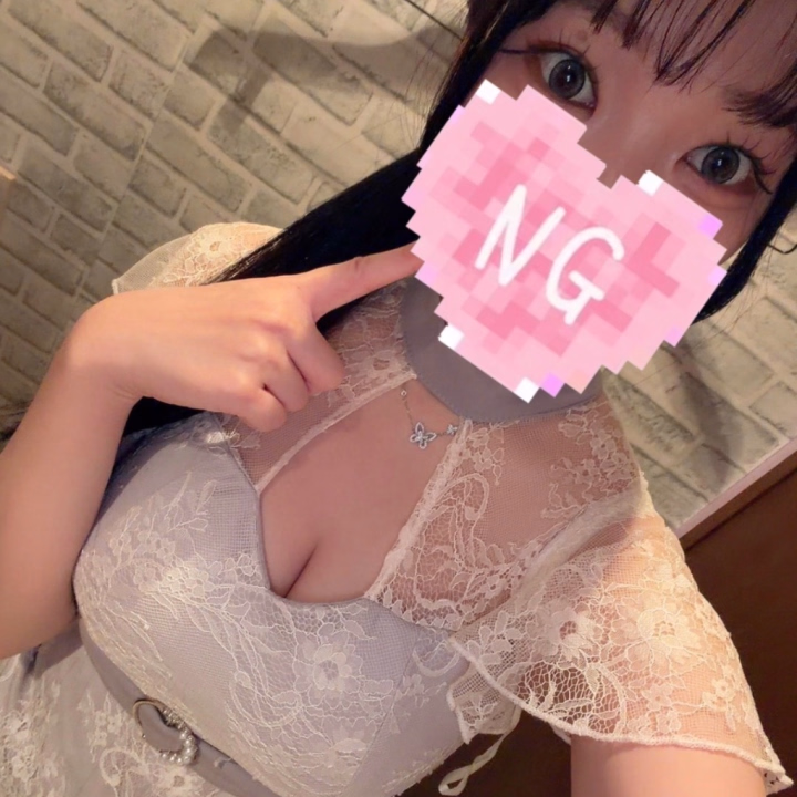 らんです💞

今日も13時から22時まで出勤してます🌟

今日は新しい制服を着てみました😳✨✨

セクシーで可愛くて大好きな水色で
とってもお気に入りです🥰

今日も一生懸命頑張ります✨

良かったら、らんに癒されに来てね🥰

待ってます🥺💞💞