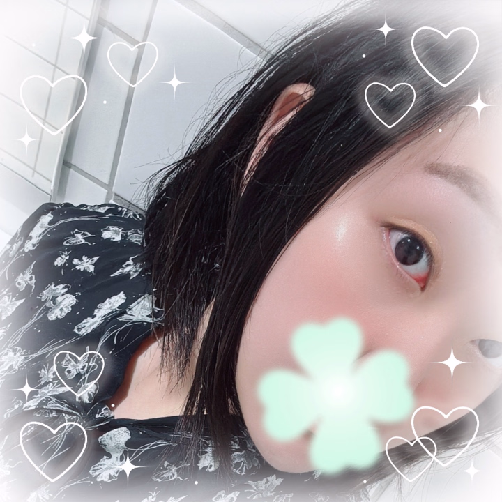 こんにちは🌻
週末の予定特にないなぁって暇してたりしない？本日15時〜21時、りのか出勤です❣️

会いに来てくれるお兄さん大募集😙🧡
メイクを少し変えてみたよ✨

お仕事帰り、お出かけの帰りにふらーっと80分でも会いたいな😄
 

暑さと1週間の溜まった疲れをいっぱいえっちに癒します❣️



クーラーの効いた場所は最高だね🥵💦
のんびりお待ちしてるので涼しい部屋で
いちゃらぶのお誘い待ってる💕

夏を乗り切りたいからお兄さんの🍌でいっぱいパワーチャージさせて♡