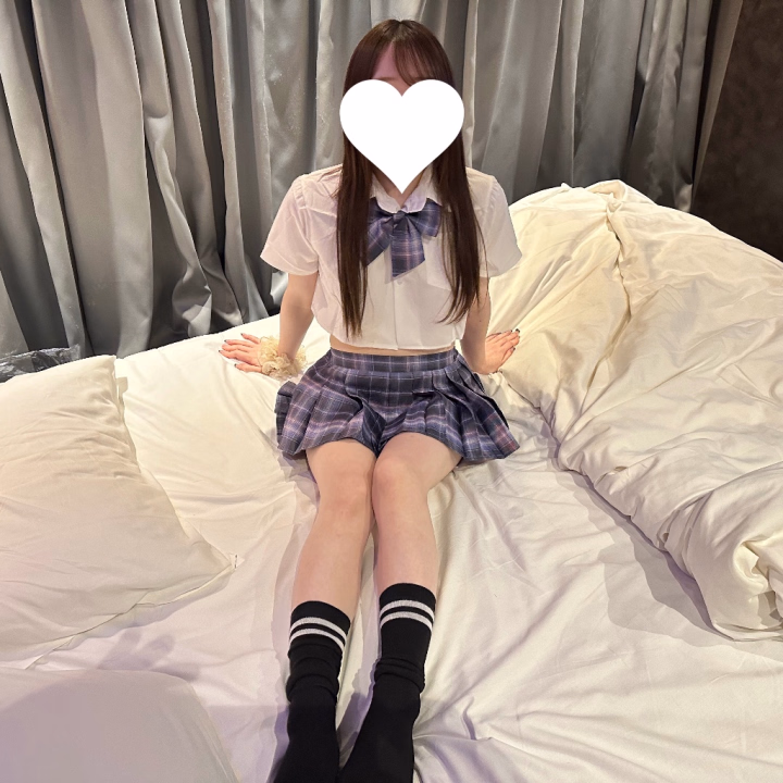 今日も12時から１時までいます💛

13時40分〜🈳です(*ᴗ͈ˬᴗ͈)✨✨

夜の時間は空いてないので
19時までお誘い待ってます😻💕
