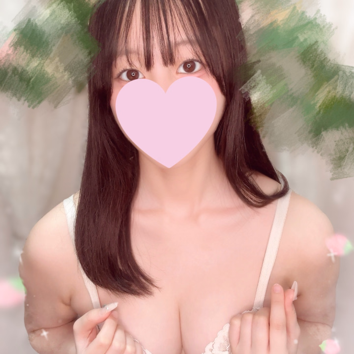 初めまして♡ 4/11〜18でLOVEにお邪魔することになりました！🛁🫧ミナミです♡ よろしくお願いします🎀

新人期間なので、🉐にミナミと遊べます！この期間限定なので ぜひ会いに来てくださいね(⁎ᴗ͈ˬᴗ͈⁎)..*゜

簡単に自己紹介するので、お会いする時の参考にしてくださいね！♡

🎀⭐️ミナミのこと⭐️🎀
現役の学生です♡ 色白でお肌がすべすべだねってよく褒められます！♡ ふわふわのFかっぷはまだまだ成長中です⸝⸝⸝🙈💕 
乃〇系とか、森七菜さんに似てると良く言われます♡黒髪ロングの清楚系が好きなお兄さんはぜひ遊びに来てください！感度抜群ですぐ濡れちゃいます...💧 好きなopは電〇です♡ 一緒にいる時間は幸せな時間を過ごしましょうね！ お土産はR1だと嬉しいです♡笑 

ご指名お待ちしてます♡
ヒメチャンネルからも姫予約🙆‍♀️です！