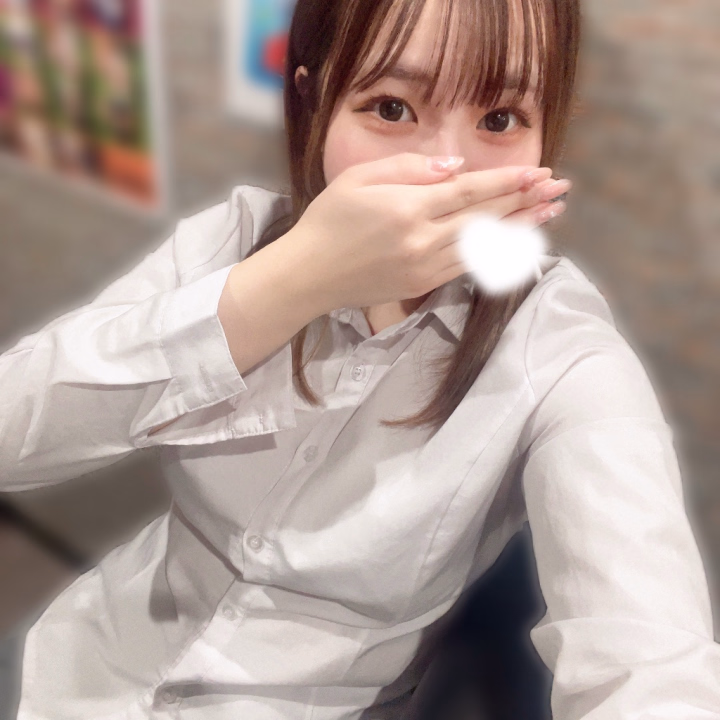 今日は24時まで4号館で待ってます☺️✨️

はに💛