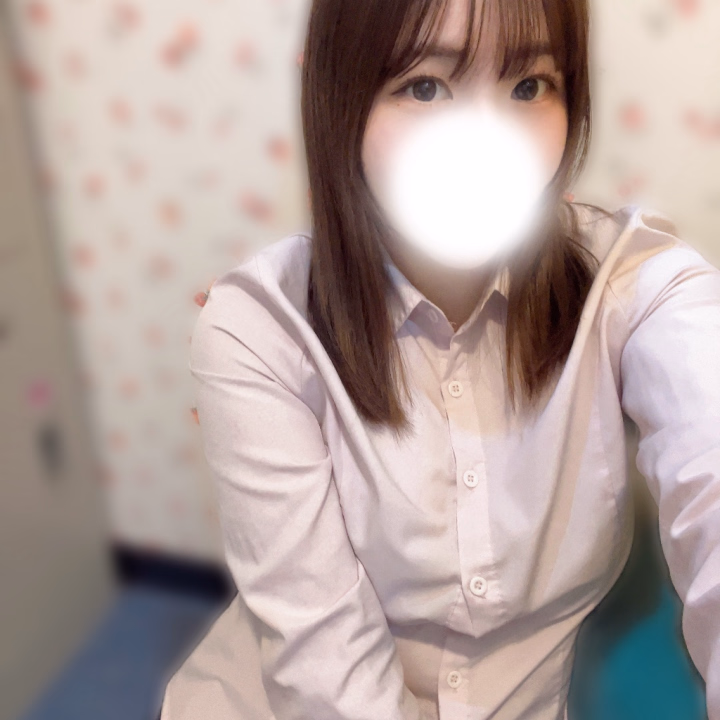 こんにちは(⸝⸝•ᴗ•⸝⸝)
今日は24時まで2号館と5号館にいます☺️

はに💛