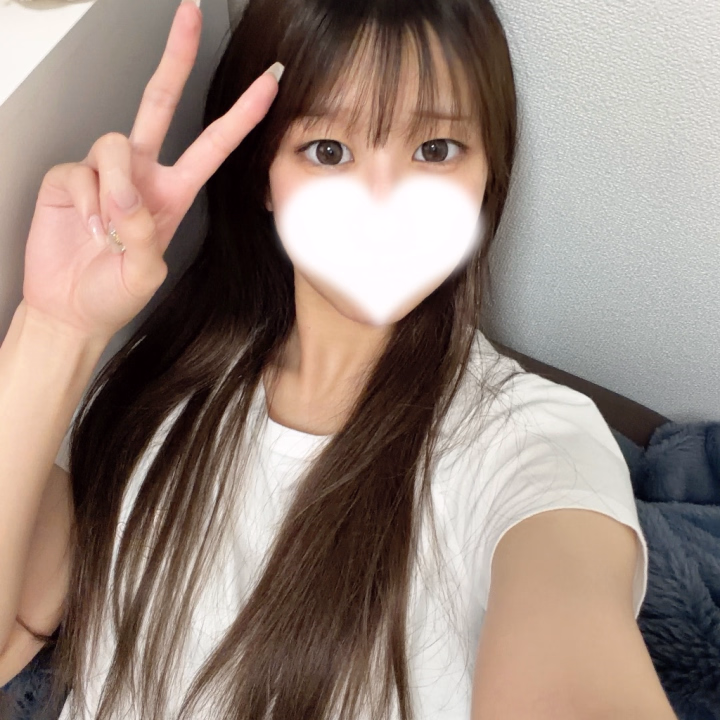 かぐらです♡
伸び代だらけの私を推してみませんか?🤍
今なら古参になれちゃう🤤🎶
少しずつゆーっくり仲良くなって、会う度に思い出をたくさん増やしていきたいな💫
気持ちのいい時間と楽しい時間を
おにいさまと過ごしたいです♡
この後もお誘いお待ちしております💘
かぐらちゃん🐰ྀི