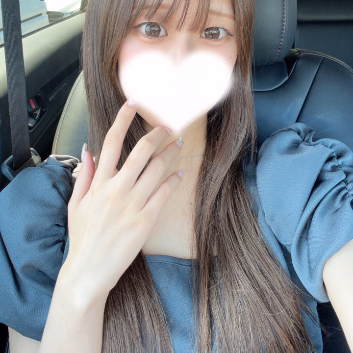 かぐらです♡

退勤して大阪に帰っています🤍

今日はご予約さまたくさんでした！
ありがとうございました🎀

体の調子はそこまでいいものではなかったけど、おにいさまのおかげで最後まで乗り切れました〜🪽

次は体調万全にして頑張ります💫

⋆┈┈┈┈┈┈┈┈┈┈┈┈┈┈┈⋆

🎀次の出勤🎀
8/21（金）16：00~23：59
8/22（土）9：00~23：59
8/23（日）9：00~18：00

既に仲良しさまありがとうございます(ᐡ ̥_  ̫ _ ̥ᐡ)
いつも助かってます！

かぐらちゃん🐰ྀི