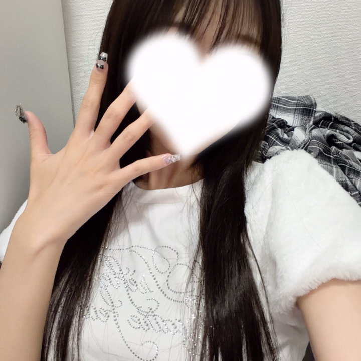 かぐらです♡

退勤しました〜💞

今日もお誘い続きでたくさんのおにいさまに出会えてとっても嬉しかったです( *´꒳`*)

今後ともどうぞよろしくお願いします🎀

🌷次回出勤日🌷
8/14（金）〜8/16（日）

お誘いお待ちしております♡

かぐらちゃん🐰ྀི