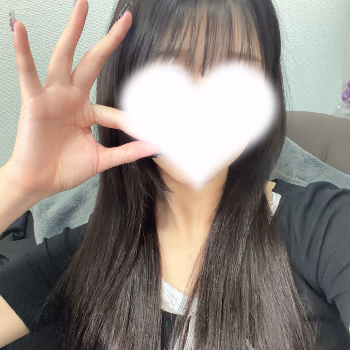 かぐらです♡

おはようございます☀️
本日16時から出勤します🎀

本日0時時点で
21：30以降〜ラスト（23時半スタートのみ45分）までの空き枠があります🈳

お時間合うおにいさまは
当日はお電話予約のみになりますが
ご予約してくれると嬉しいです♡

日曜日に関しましては
本日中ですとネット予約が可能なので
そちらからお待ちしております🙇🏻‍♀️💞

では、本日から2日間
どうぞよろしくお願いします💘

かぐらちゃん🐰ྀི
