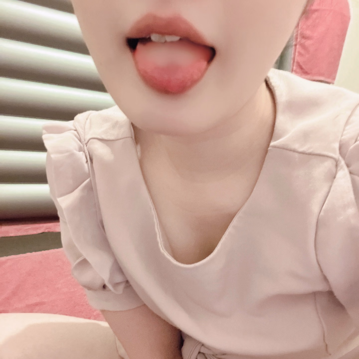 今日9時〜17時で出勤です！

皆様にお会いできることお待ちしております😘💋
よろしくお願いします😊