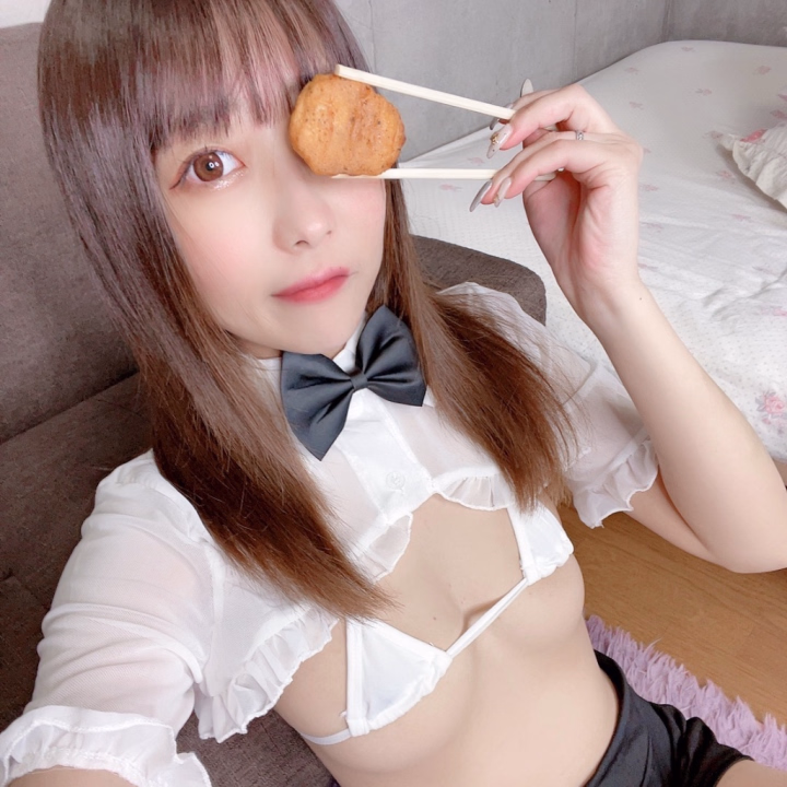 お腹すいたなぁ。。。💭笑



あお友達にもよく言われるんだけど

常にお腹すいてるよねって🤣🤣🤣



そうかも🤣🤣🤣