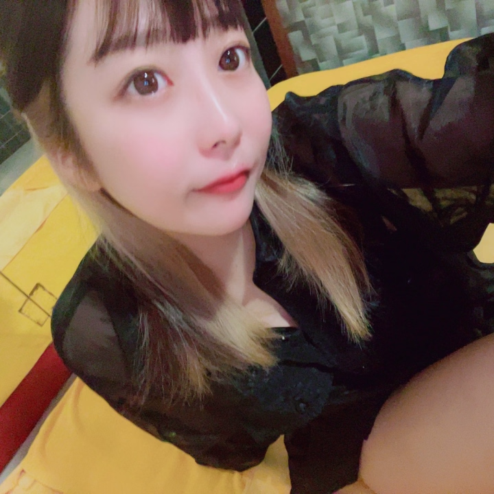 残り期間も少なくなってきました...！！



仲良しさんも沢山来てくれて
幸せですありがとう😭😭❣️


最後まで駆け抜けるぞ( ´⤙`⸝⸝ )