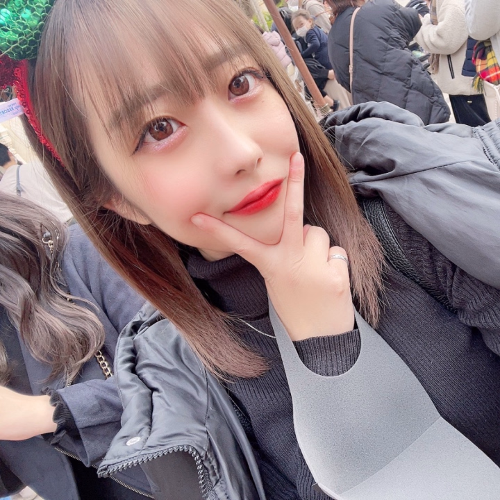 髪の毛切ろうかずーーーーーーーーっと悩んでる🤔💭笑




ショートにする勇気はないのだけど、、🤣🤣