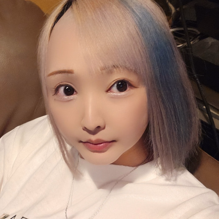 しゅっきんしてまする！

今日はめっちゃ日差しが暑いですね😣

一緒に涼んでアツい時間過ごそ？🥺💕

ご指名楽しみに待ってるね❤️