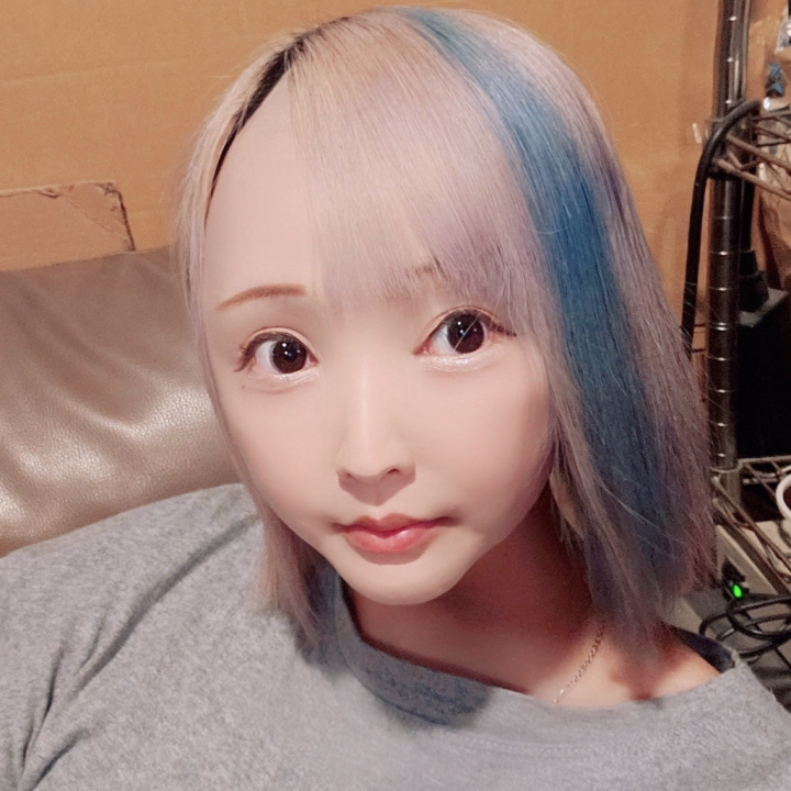 しゅっきん！

最近早くから頑張ってます💪🔥

みんな褒めて🫣

ご指名楽しみに待ってるね🥰