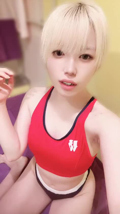明日はあーちゃん個人イベント
『推しの日』だよ〜🖤💜

せっかくの推しの日なので、今回は
ビーチバレーのユニフォームコスプレしてみたよ🏐

普段とはちょっと違うあーちゃん見れるの、明日だけ🥺💜
こういうユニフォーム着る機会なかなかないから、あーちゃんもちょっとワクワクしてる…！

明日は8時〜18時までいるよー！

そして『推しの日』は明日限定イベント🖤
いつも会いに来てくれる王子様も、まだあーちゃんに会ったことない王子様も、この機会に会いに来てくれたら嬉しいな🥺

明日は王子様の「あーちゃん推し」になれるように、いっぱい楽しませたい💜

ビーチバレーあーちゃん、見に来てね🖤