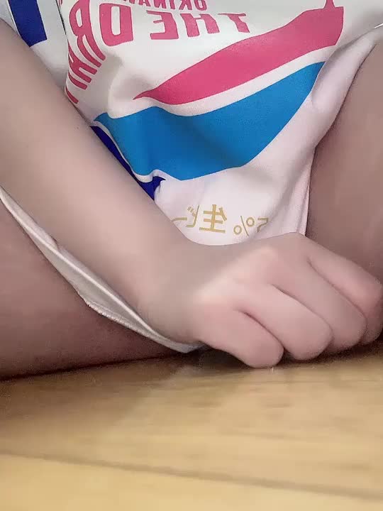 マッ🙆‍♀️の上でとろとろにとける時間💦
泡の温かさと一緒に、身体がじんわり熱くなってく…💋
指先が触れるたびにビクッてして、息が合う瞬間がたまらないの🥺💞

全身で感じ合うあの感覚、思い出すだけでドキドキしちゃう…///
今夜もいっぱい気持ちよくしてあげたいな💋
マッ🙆‍♀️でとろけにきてね❤️ 待ってるよ💞