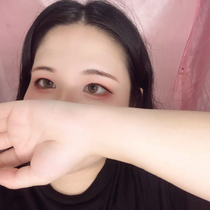 明日はめるちゃんの出勤日！！


12時〜18時までいるよ♪


すっごく久しぶりの出勤だから、会いにきてね🫶