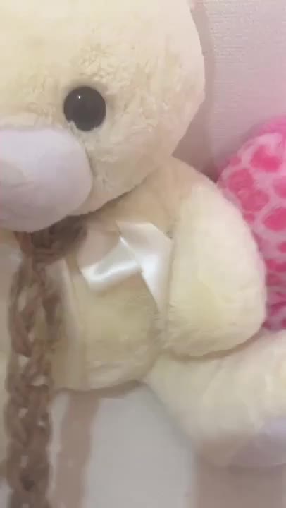 首輪ってM気質な子好きだよね🫶


革製のTHE首輪って感じのもいいし、鉄製の無機質な首輪も好き😊


縄でも首輪は作れて、リードもできちゃうから強制お散歩とか正座させて上向きに首固定してご奉仕させたりしたいね🤭