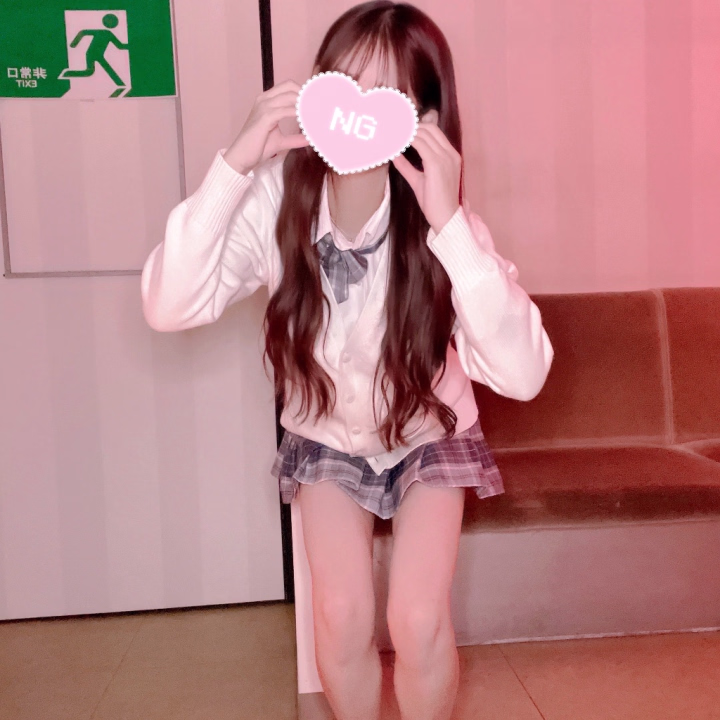 おはようございます♡

来週の出勤のお知らせ📢

13日　10時〜16時
14日　10時〜16時
15日　10時〜18時

になっています♡

もしかしたら17日も
出勤するかもです♡

お時間の合うお兄様
ご予約ご来店お待ちしております♡