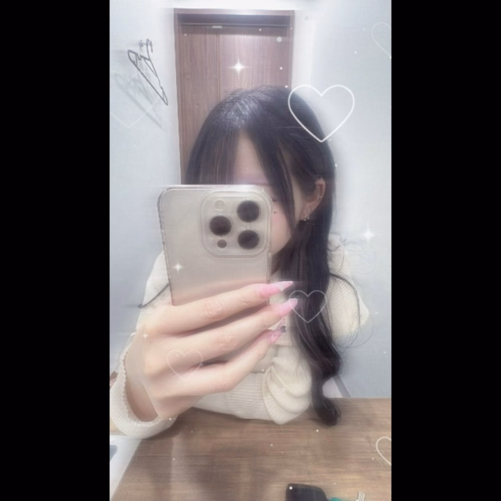 おはようございます🎀

昨日もほぼ待機なくして下さってありがとうございました🧸⸒⸒

いつも来てくれたら200分もとってくれてゆっくりされてくれてうれしい꒰՞⸝⸝⊃ ·̫ <՞꒱
200分でも一緒にいると時間経つの早いのに300分やっても同じなのかな、、？？？！
また6月の前半待ってるね(><)♡



26時までいてます🍀*゜
良かったらお誘い待ってます🎶