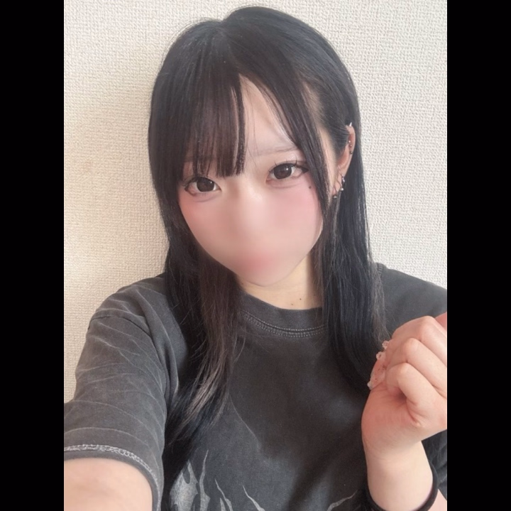 おはようございます🎀

今日も2時まで出勤です😵‍💫


昨日は待機なく2名の本指名様2名の初めまして様ありがとうございました꒰՞⸝⸝o̴̶̷᷄ ·̭ o̴̶̷̥᷅⸝⸝՞꒱
来ないって言うてたのに急に来てくれて嬉しかった🥺
来週も待ってるね꒰՞ o̴̶̷ ̫ o̴̶̷ ՞꒱


天気よくないですがお待ちしてます🐰