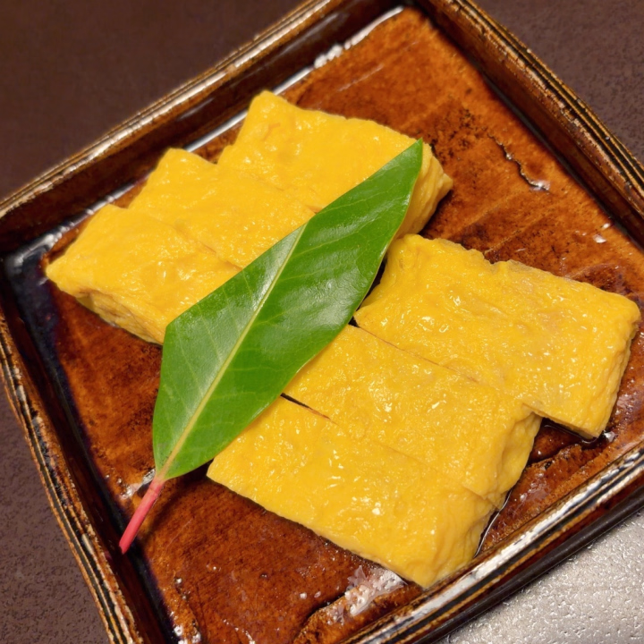 こんばんは＼(^▽^)／！
めぐみです☺️

みなさんは卵焼きは
甘い派？塩っぱい派？

めぐみは〜
甘じょっぱいだし巻きが好き🤭

考えてたら
食べたくなってきた🤔💭笑

今夜もご予約
お待ちしております(*^^*)︎💕︎