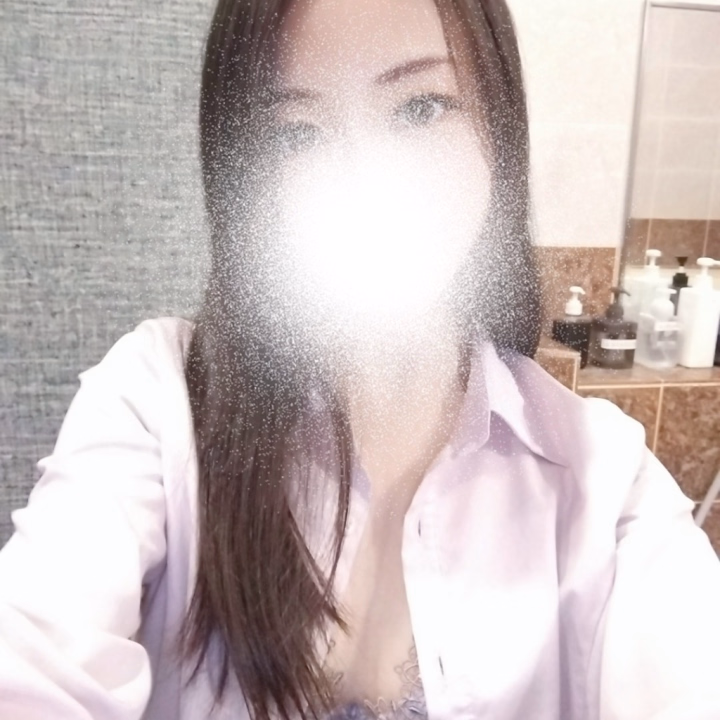 バタバタしてて
写メ日記だけあげて
ヒメチャンネルを滞ってました💦
申し訳ありません。

最近マツエクしてみたんですけど
ガラッと雰囲気変わった気がします😌❤

本日18時から出勤しております。
素敵なお誘いお待ちしております。

あやめ


ヒメチャンネル限定投稿です🙊❤