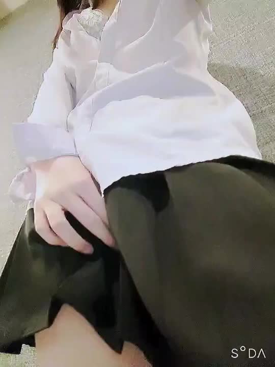 チラリ