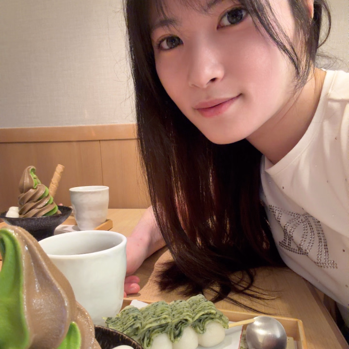 昨日は急遽の吉原出勤でした🎶
雨の中かけつけてくれた本指名様
当日の写真指名も
ありがとうございました🥰

先日、お友達と喫茶店で
おしゃべりしてきました😊✨

長い付き合いだけど
話してるだけであっという間に
時間が経ってた🥺

お茶屋さんのソフトクリームと
お団子と暖かいほうじ茶🍵

産まれたての👶にも会えて
癒されました❣️

本日もよろしくお願いします！