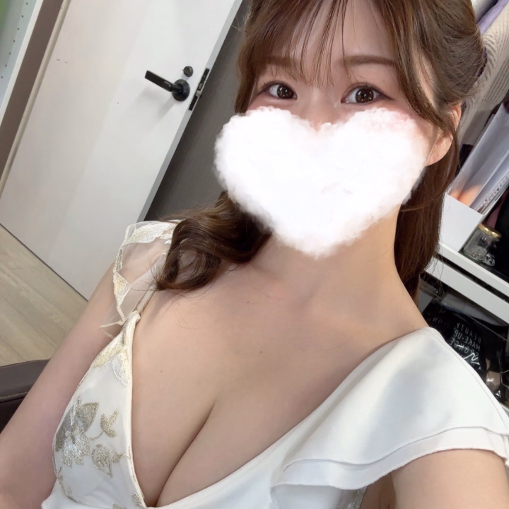 こんばんゆうこりん🌷

明日はハピネス出勤よろしくお願いします❣️

今週の予約の空き状況です✨

10/16（金）16時〜23時30分
（20時30分以降🈳）

10/17（土）16時〜23時30分

ご予約ぜひぜひお待ちしています💕