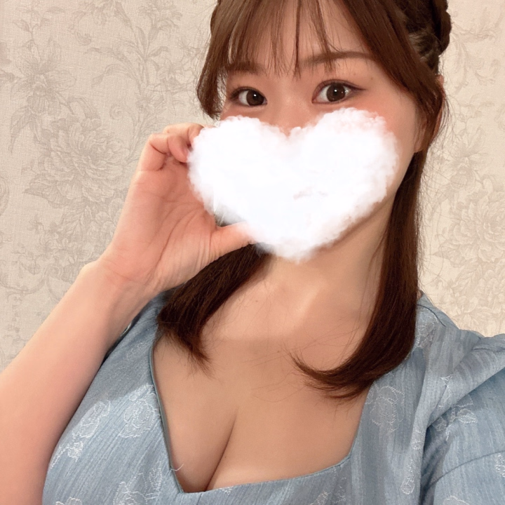 こんにちゆうこりん🌷

予定通り、15時〜23時30分までハピネス出勤です✨

本日はラストの22時30分〜23時30分の60分枠のみ空いていておりますので、ご都合合いましたらお待ちしております❣️

明日以降の10月の現在の空き枠状況⬇️

10/24（土）16時〜23時30分🈵

10/26（月）16時〜23時30分
（20時30分〜21時20分・22時30分〜23時30分🈳）

10/27（火）16時〜23時30分
（20時40分〜23時30分🈳）

10/29（木）16時〜23時30分
（17時〜17時50分・19時10分〜23時30分まで🈳）

です✨

11月の出勤予定表も載せさせていただきましたので、11月のお時間のリクエストやご予約もお待ちしております🍁🍄🌰