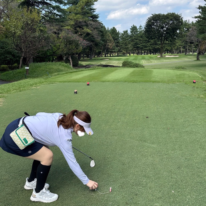 明日コースレッスンのゆうこりん🌷⛳️

本日は予定通り、16時からハピネス出勤です✨

本日は22時以降空いている予定ですので、ぜひお電話でのご予約をお待ちしております📞

また、11月の予定も決まってきたので、そろそろシフトを提出しようと思います✨

いつもなんとなく遅番が多めなのですが、11月の早番リクエストもヒメチャンネルのトークにお待ちしております❣️❣️

10月の現在の空き枠状況です⬇️

10/23（金）15時～23時30分 
 （18時10分～19時20分❌・22時30分～23時30分🈳）  

10/24（土）16時～23時30分🈵

 10/26（月）16時～23時30分 
 （20時30分～21時20分・22時30分～23時30分🈳）  

10/27（火）16時～23時30分 🈳 

10/29（木）16時～23時30分 
（17時～17時50分・19時10分～23時30分まで🈳）  

よろしくお願いします🐿🌰