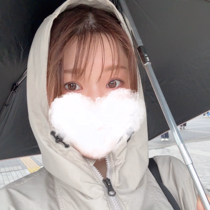 おはゆうこ🌷

今日は朝ワールドカップ💙⚽️🎌
なんとか観れました！！
よかったぁーーー！！！

電車の中でもサッカーの話ししてる方がちらほらいらっしゃるので今日は帰るまでネタバレの心配があったのですが、ほんと観れてよかったー笑笑

あとは明日の台風がどうなるのか気になるところです🌀

そして、本日6/26（金）は18時30分から23時30分までハピネス出勤です✨

久しぶりの出勤、お時間は短いですがご都合合う方いらっしゃいましたら、
ぜひぜひ、ご予約お待ちしています❣️