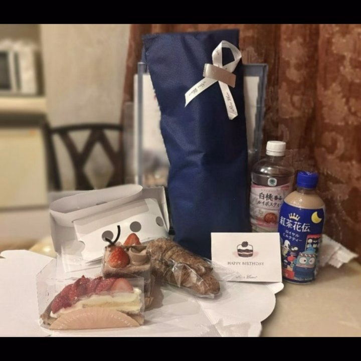 難せいらです‪‪✨


本日もご予約で完売ありがとうございますᐡᴗ͈ ̫ ᴗ͈ᐡ‪‪💕


来週の水曜日、ずらせない用事がはいってしまいお休みさせていただきます🙇🏻‍♀️💧‬


次の出勤は来週の26日(金)と27日(土)です！


まだ空きあるのでぜひお誘いしてくれたら嬉しいです🎵
オキニトーク、お問い合わせお待ちしてます📞🤍


ちょっと早めの誕生日プレゼントありがとう！🥺✨️✨️
チョコケーキ好きって言ってたからチョコケーキまで買ってきてくれて嬉しすぎたよ( i i )💘


マイガールのお祝いでギフトくれたお兄さんもいつもありがとう🙏🏻‪‪❤︎‬


暑い日が続くので、来てくれるお兄さん気をつけて来てくださいね☀️
お待ちしてます🤍