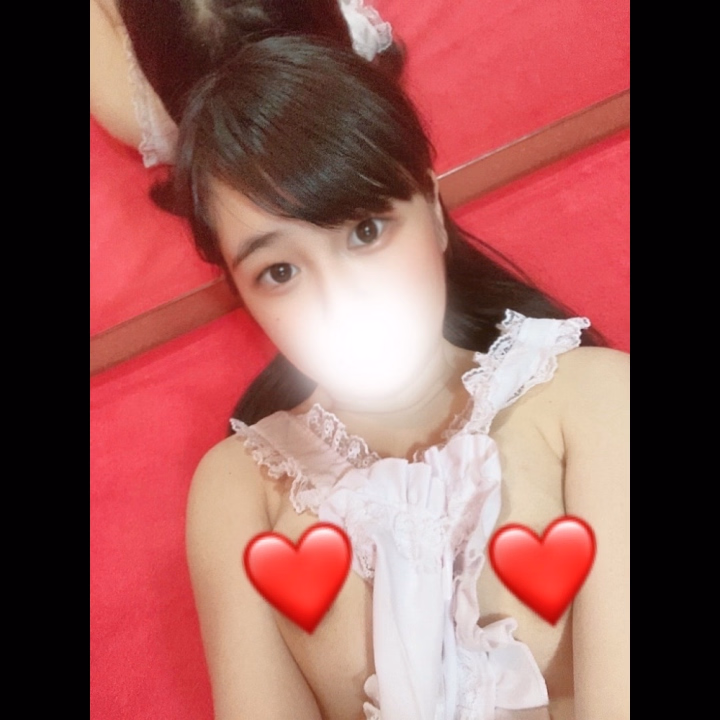 おはようございます☀️💕

今日はちょっと早起きできました✨
まだ少し眠たいけど…その分なんだか甘えんぼモードかも？🤭💗

朝の空気って気持ちいいよね🍃
こんな日は、ぎゅってして一緒にぬくもり感じたくなっちゃう…♡

今日も10時から出勤です💋
一日のはじまりに、ドキドキチャージしに来ませんか？

今日も無理せずがんばろうね♡
後で会えたら嬉しいな💕