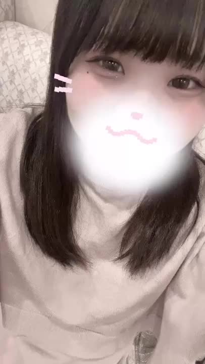 プライベートのかんなちゃんも見せちゃう‼️ってことで 、

お友達と遊ぶ前に撮ったかんなちゃんです🫶🏻💖

お仕事じゃなくてプライベートの時は

いつもよりかわいくお洒落してメイクして

ビジュ良く‼️がモットーです(笑)