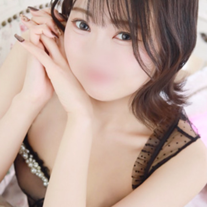 4月前半のシフトです🥰
3日9:00~19:00
4日14:00~23:00
5日14:00~20:00
7日13:00~20:00
9日10:00~18:00
10日10:00~18:00
11日10:00~18:00
13日10:00~18:00
15日10:00~18:00

たくさん出勤するよ〜‎꒰՞ ܸ. .ܸ՞꒱
なんばーわんになりたいさんごちゃん🥺
がんばります♡♡