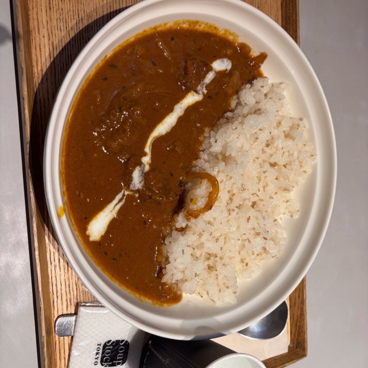 スープストックトーキョーのカレー🍛💗
めちゃめちゃハマってるおすすめ😌

4月前半のシフト今日載せるので参考までに〜！
