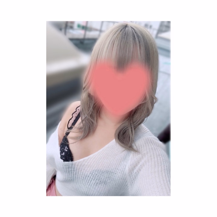 おはようございます☺︎

今日も18時までお店いるから時間の合うお兄さん一緒にあそぼッ


次どんな髪色にしようかなぁ🤭✨
