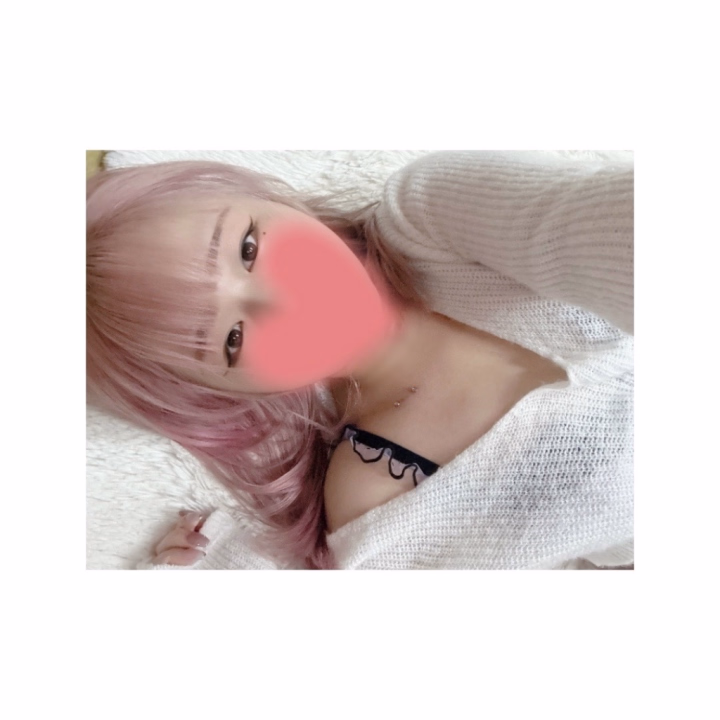 5月もいっぱいきこさんに会いに来てくれたお兄さんありがとうございました✨
幸せだぁぁ

やっぱりトークだけじゃなくて実際に会いに来てくれるの嬉しい🥰

今日はふみふみと新しいことにチャレンジしてみたんだけど楽しい時間だった🫧
協力してくれたお兄さんふみさんありがとね🫶