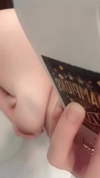 おはようございます🐣☀️

今日は朝からスッキリ起きれて
幸せな目覚めすぎた🥰

でもムラムラ不足中だから
エチエチしてくれる王子様
一緒に気持ちよくなってくれる
王子様募集中だよ💓

15時からいるので
待ってるね🫶