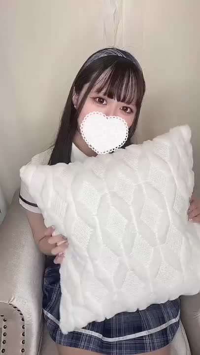 Xもこつこつとがんばっていたのですが
フォロワーさんが1200人
あっという間に突破‼️
会いに来てくれたお兄さまが
X見たよ！って言ってくれること多くて
みことさんにこにこです😸
1300もあとちょっと…🥲
まだフォローしてないお兄さま👦🏻いたら
ぜひフォローしてみてね🙌🏻💕
 
万バズしたツイートもあるから
探してみてね🔎💕💕

みこと
X ➡️ @michann__oO