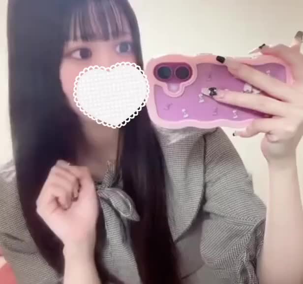 こんばんは🌙みことです🐱
ついに今月最後の登校日😭

日記とかプロフィールとか読んでから
遊びに来てくれるお兄さま多くて
本当に嬉しいし日記も頑張れちゃう🙌🏻

今月みことに会えるラストチャンス🌟
お兄さまにきゅるりんで小悪魔な魔法かけて
みことにめろめろにさせちゃうね💘

みこと
X ➡️ @michann__oO