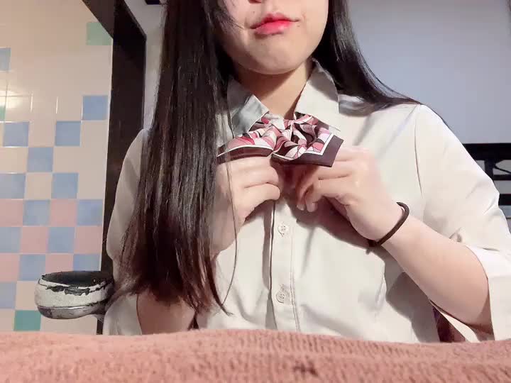 あんずのふわふわお●ぱい触りにきてね
すべすべで形が良くて、若いのはもう見逃せない👀