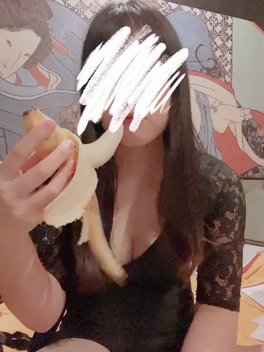 食べ物で遊んではいけません🍌